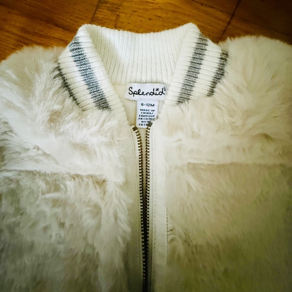 Splendid Fur Vest - Picture 2 of 5